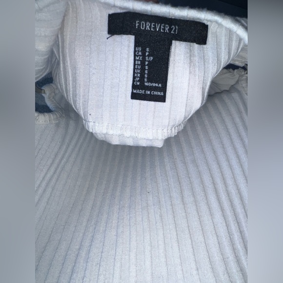 Forever 21 Bodysuit Top in White sz Small - Picture 3 of 4